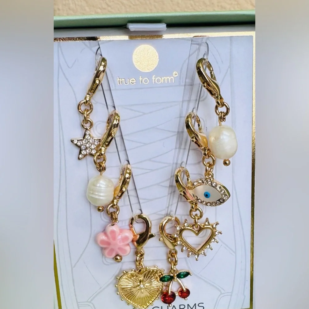 CHARMS - Picture 2 of 3